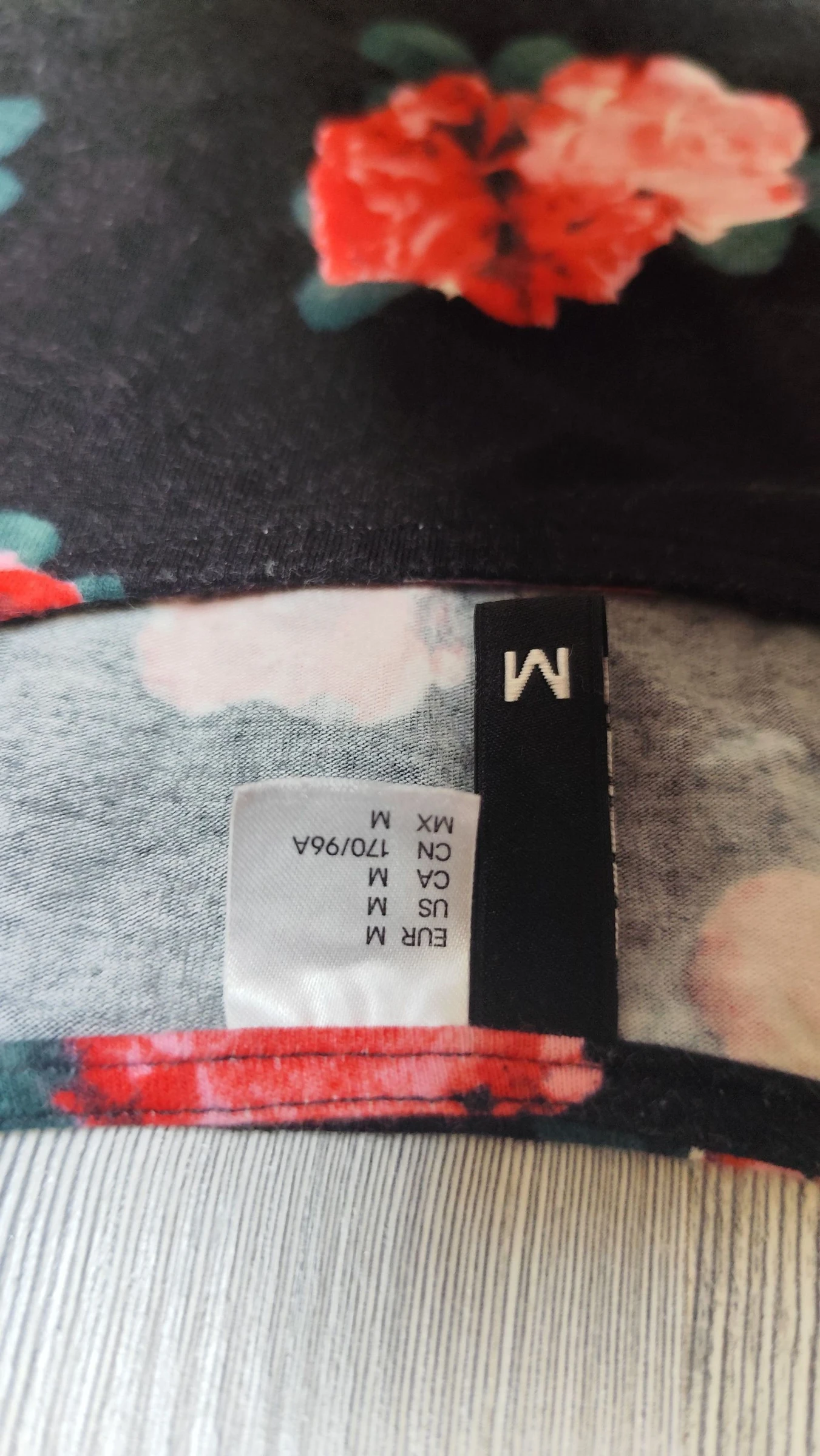 Short T-shirt Size 38 – photo 3
